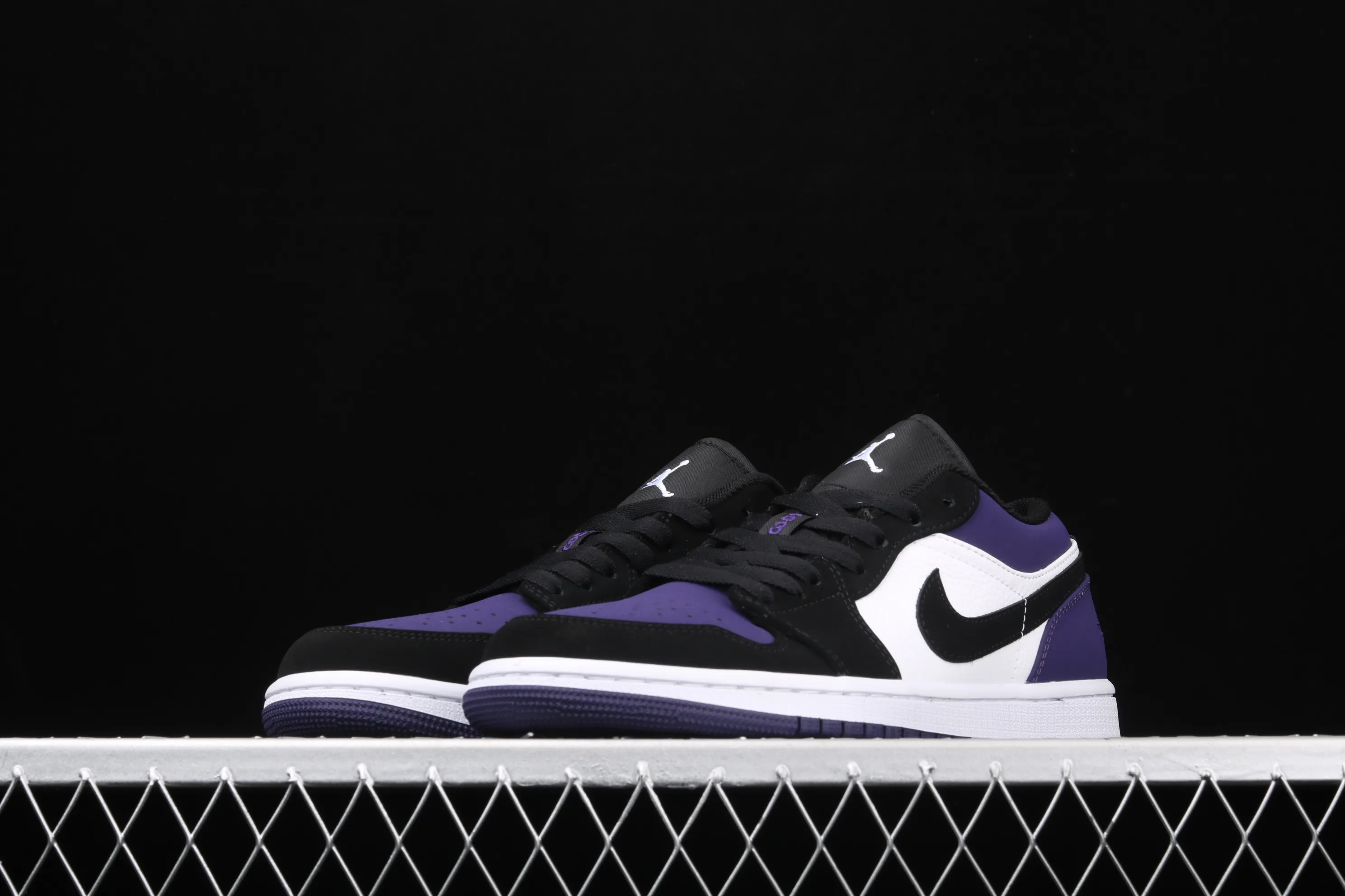 All categories Air Jordan Jordan series basketball shoes Air Jordan 1 Low New version Air Jordan 1 Low Court Purple AJ1 Joe 1 low top suede black purple toe 553558-125